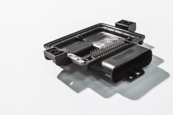 ピンの頑丈な殻に